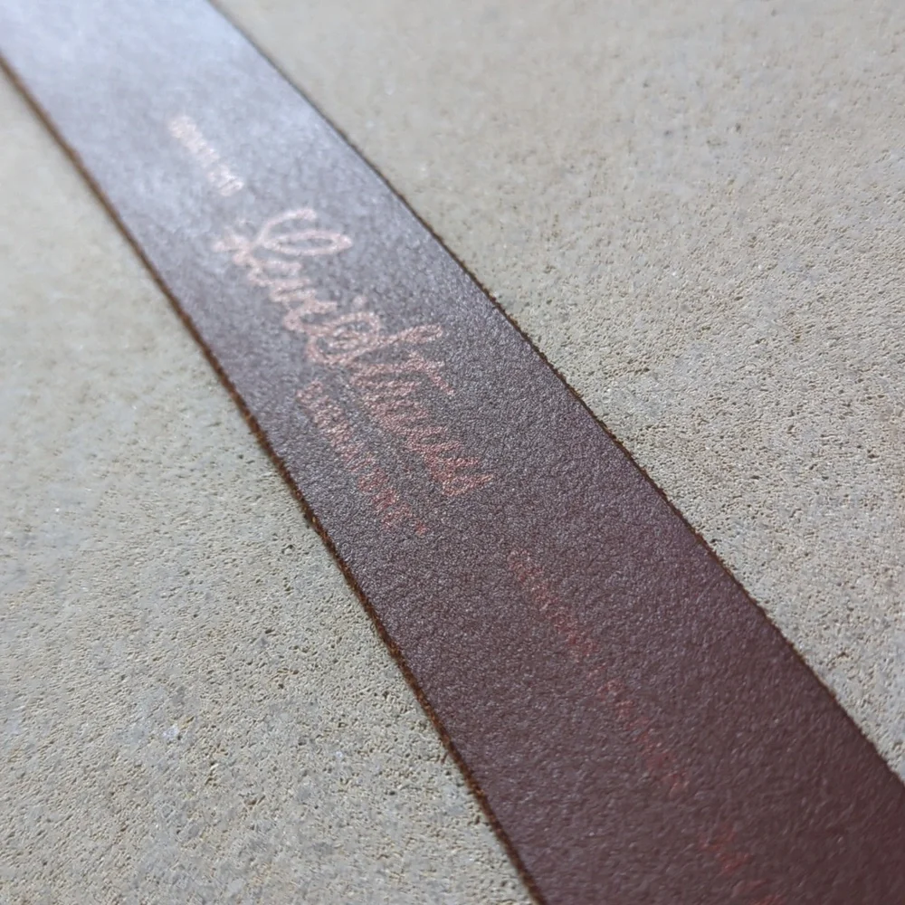 LEVI STRAUSS  Signature I Brown Leather Belt with Silver Pewter Finish Belt